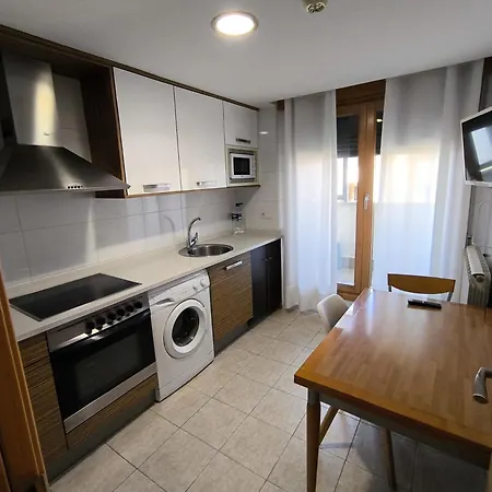 Sky Royales Lofts 아파트