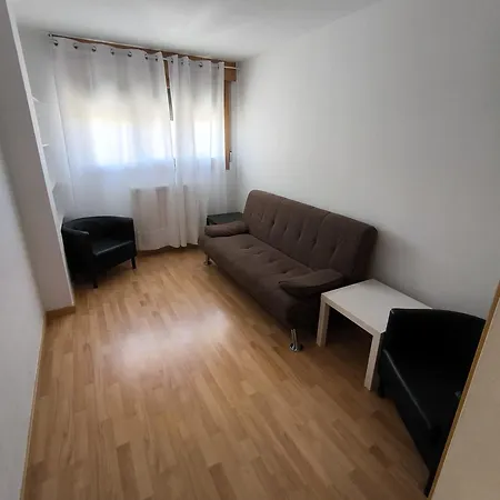 아파트 Sky Royales Lofts